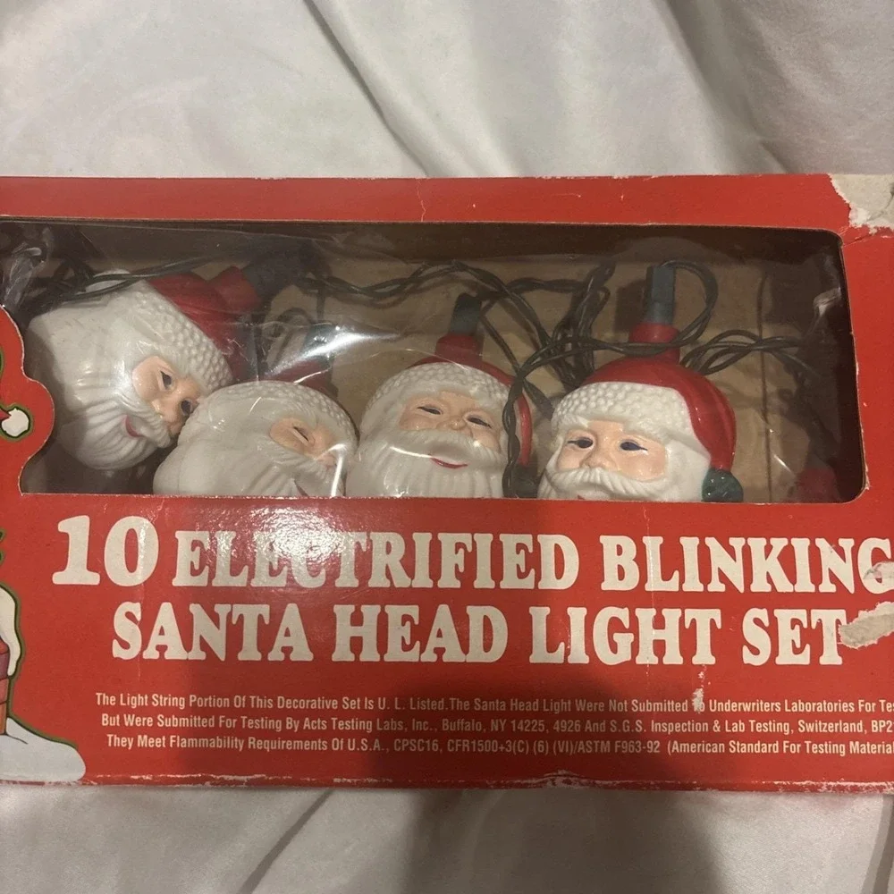 Vintage 10 Electrified Blinking Santa Head Christmas Light Set (1993) - NEW